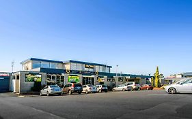 Top Of The Town Hotel Motel